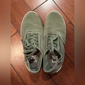 Billabong sneakers